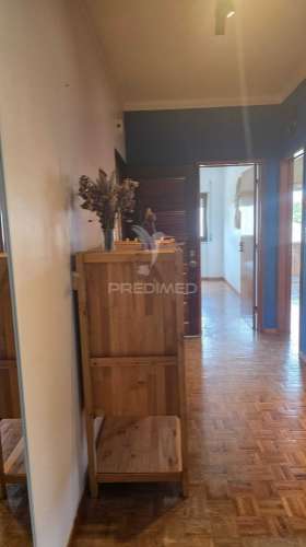 Apartamento t2 para arrendamento – centro histórico de alcobaça