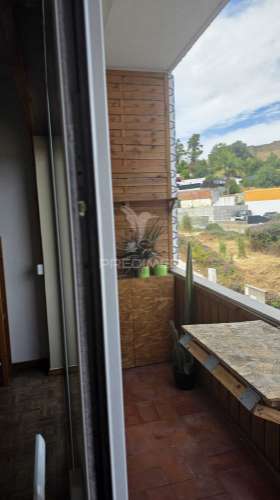 Apartamento t2 para arrendamento – centro histórico de alcobaça