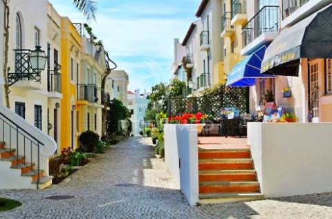 Apartamento t2 em vilamoura no condominio old village