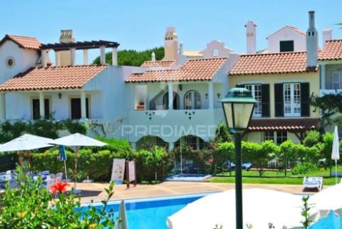 Apartamento t2 em vilamoura no condominio old village