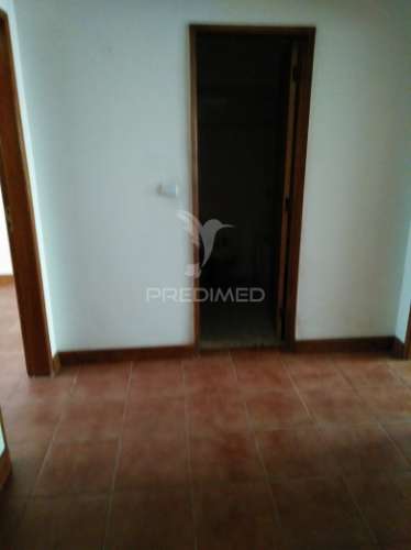 Apartamento t1 no carregado