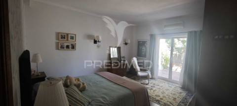 Espetacular quintinha térrea com piscina e lago ornamental –prox a lagoa, algarve