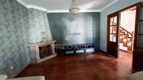 Moradia t4 com piscina na gafanha da nazare