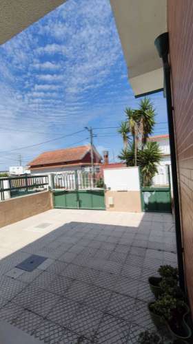 Moradia t4 com piscina na gafanha da nazare