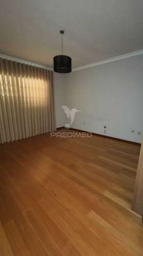 Moradia t4 com piscina na gafanha da nazare
