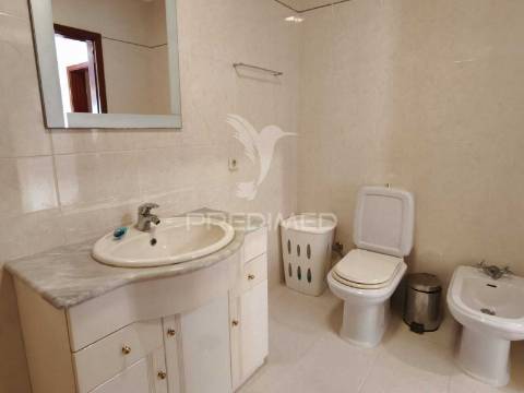 Moradia t4 com piscina na gafanha da nazare