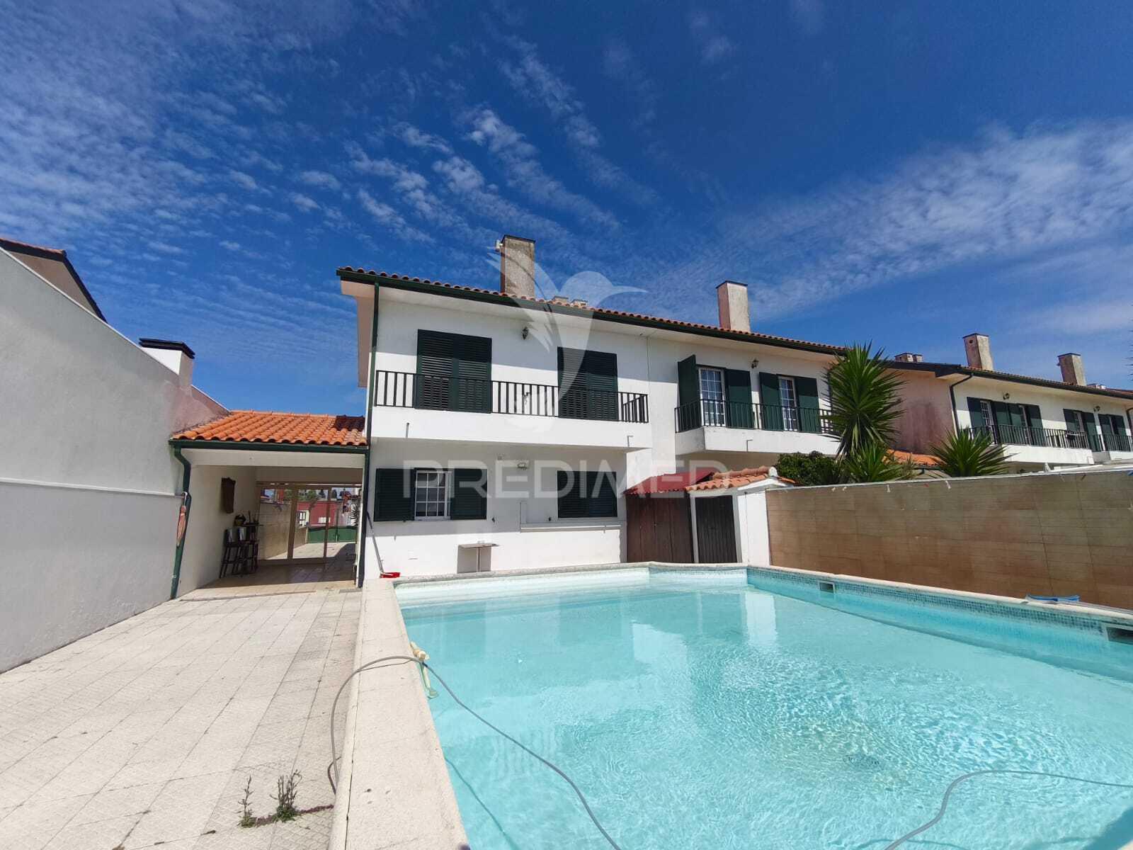 Moradia t4 com piscina na gafanha da nazare