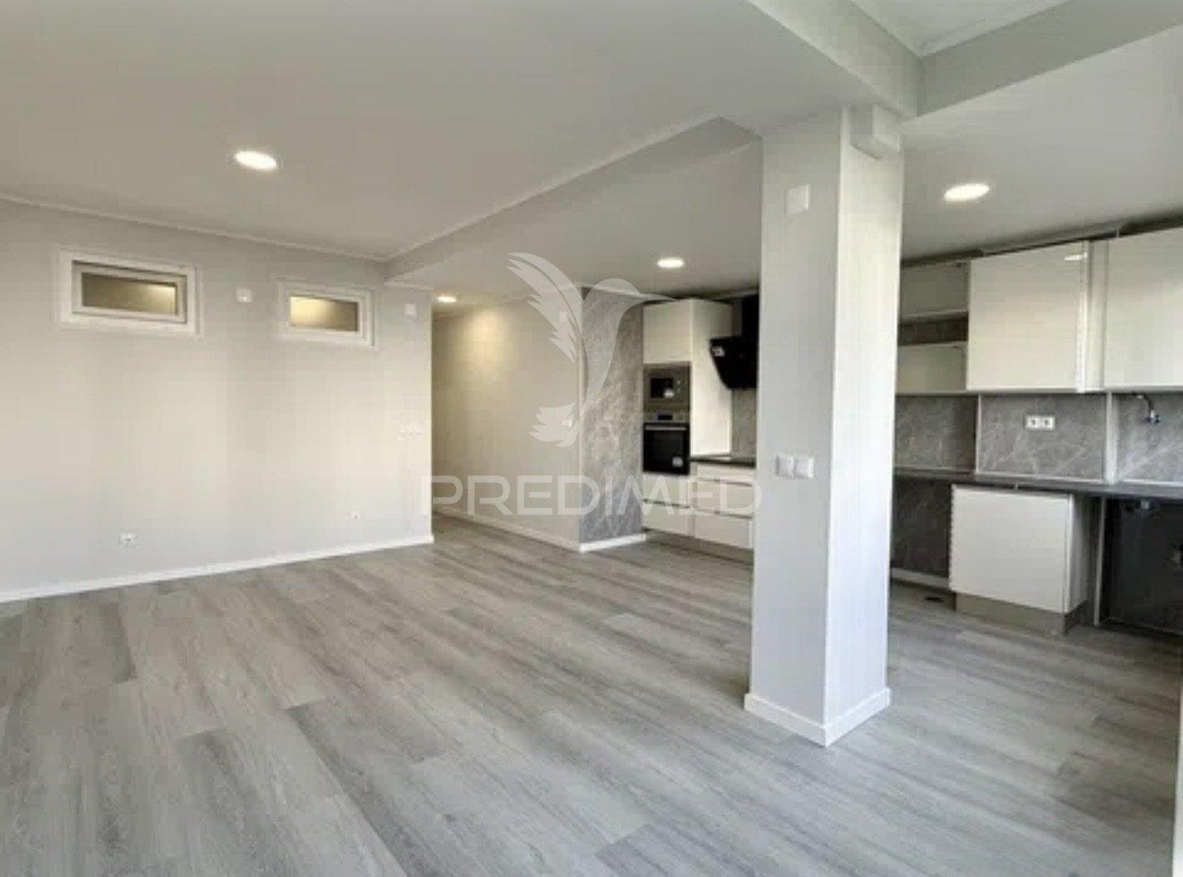 Apartamento t2 em oeiras – com varanda, arrecadação e excelente localização!