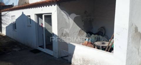 Moradia típica do alentejo em ponte de sor.