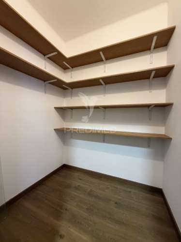 Oportunidade única no centro de almeirim - duas casas num só investimento!