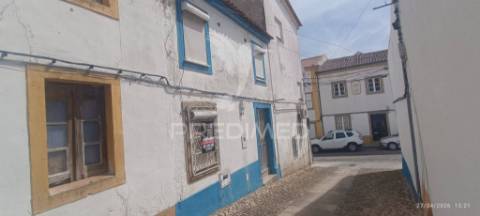 Casa antiga, em nisa.