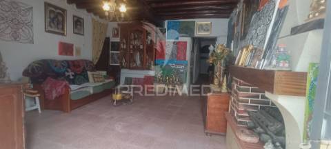 Casa antiga, em nisa.