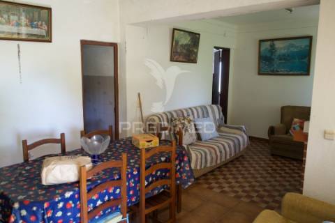 Casa de aldeia com terreno, poço | sobral – são vicente do paul