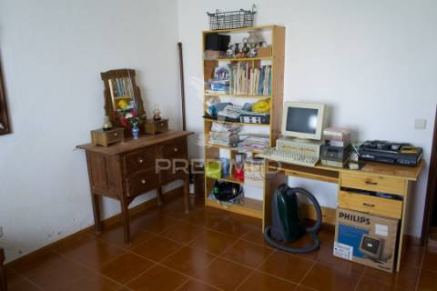 Casa de aldeia com terreno, poço | sobral – são vicente do paul