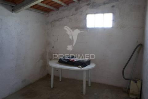 Casa de aldeia com terreno, poço | sobral – são vicente do paul