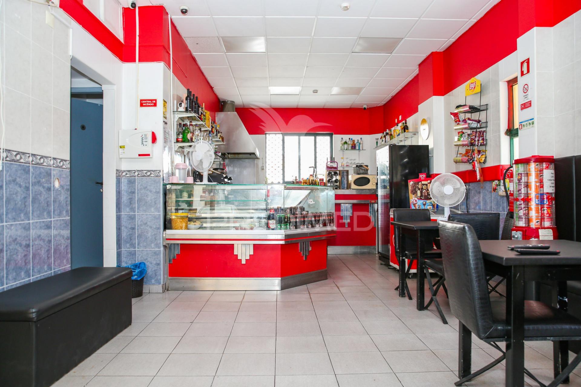 Cafe venda de espaço e negocio na póvoa de santa iria