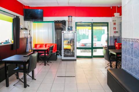 Cafe venda de espaço e negocio na póvoa de santa iria