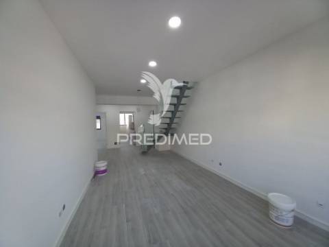Duplex costa caparica
