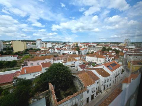 Apartamento t3 centro de rio maior