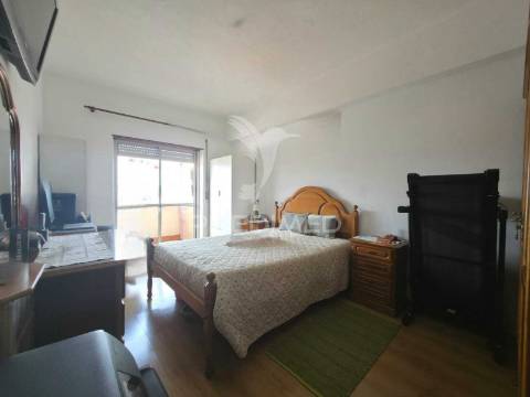 Apartamento t3 centro de rio maior