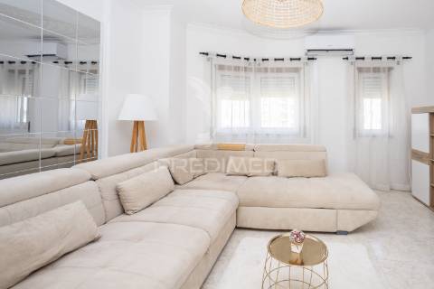 Apartamento t2 || santa marta do pinhal, corroios