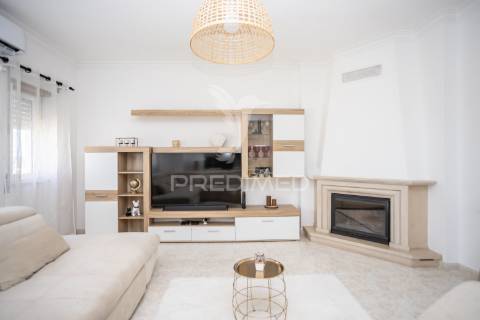 Apartamento t2 || santa marta do pinhal, corroios