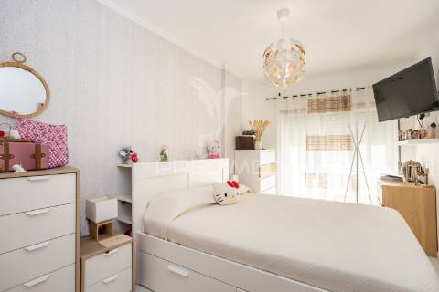 Apartamento t2 || santa marta do pinhal, corroios