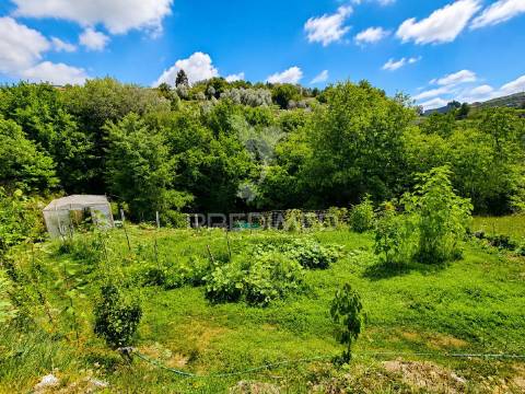 Quintinha em gomide – vila verde | moradia em pedra para restauro com 5.000 m²
