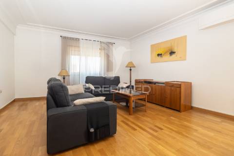 Magnífico t3 com 132m2, arrecadação , suite,, painéis sol…