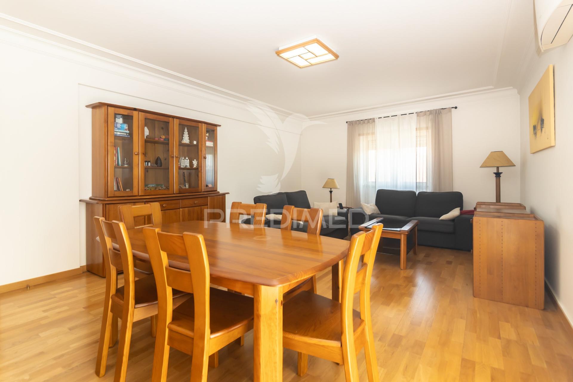 Magnífico t3 com 132m2, arrecadação , suite,, painéis sol…