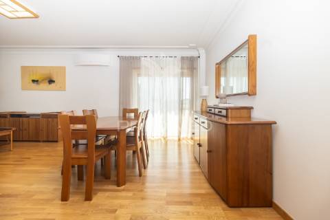 Magnífico t3 com 132m2, arrecadação , suite,, painéis sol…