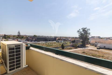 Magnífico t3 com 132m2, arrecadação , suite,, painéis sol…