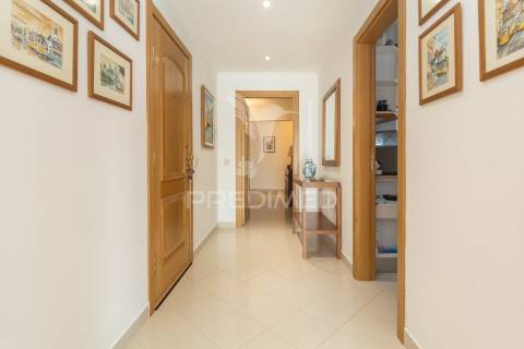 Magnífico t3 com 132m2, arrecadação , suite,, painéis sol…