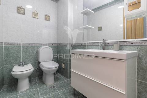 Magnífico t3 com 132m2, arrecadação , suite,, painéis sol…