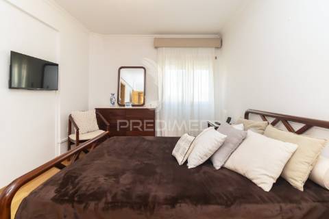 Magnífico t3 com 132m2, arrecadação , suite,, painéis sol…