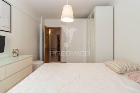 Magnífico t3 com 132m2, arrecadação , suite,, painéis sol…