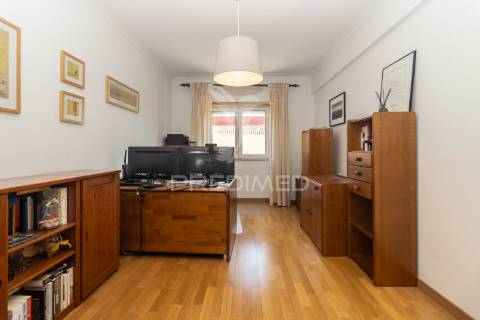 Magnífico t3 com 132m2, arrecadação , suite,, painéis sol…