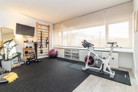 Moradia remodelada t4 com garagem