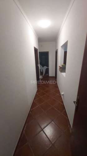 Moradia t3, rua direita, em campo maior