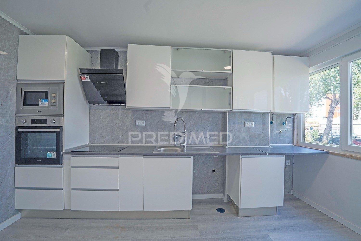 Apartamento t2 totalmente remodelado em oeiras