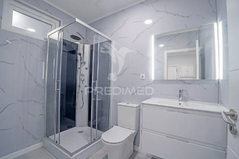 Apartamento t2 totalmente remodelado em oeiras