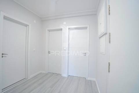 Apartamento t2 totalmente remodelado em oeiras