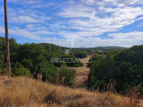 Albufeira-paderne - terreno rustico 30.080m2