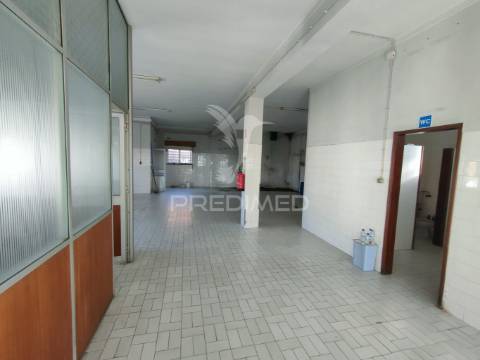Armazém - vila moreira, alcanena