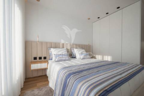 Apartamento t3 duplex novo - condomínio fechado c/piscina