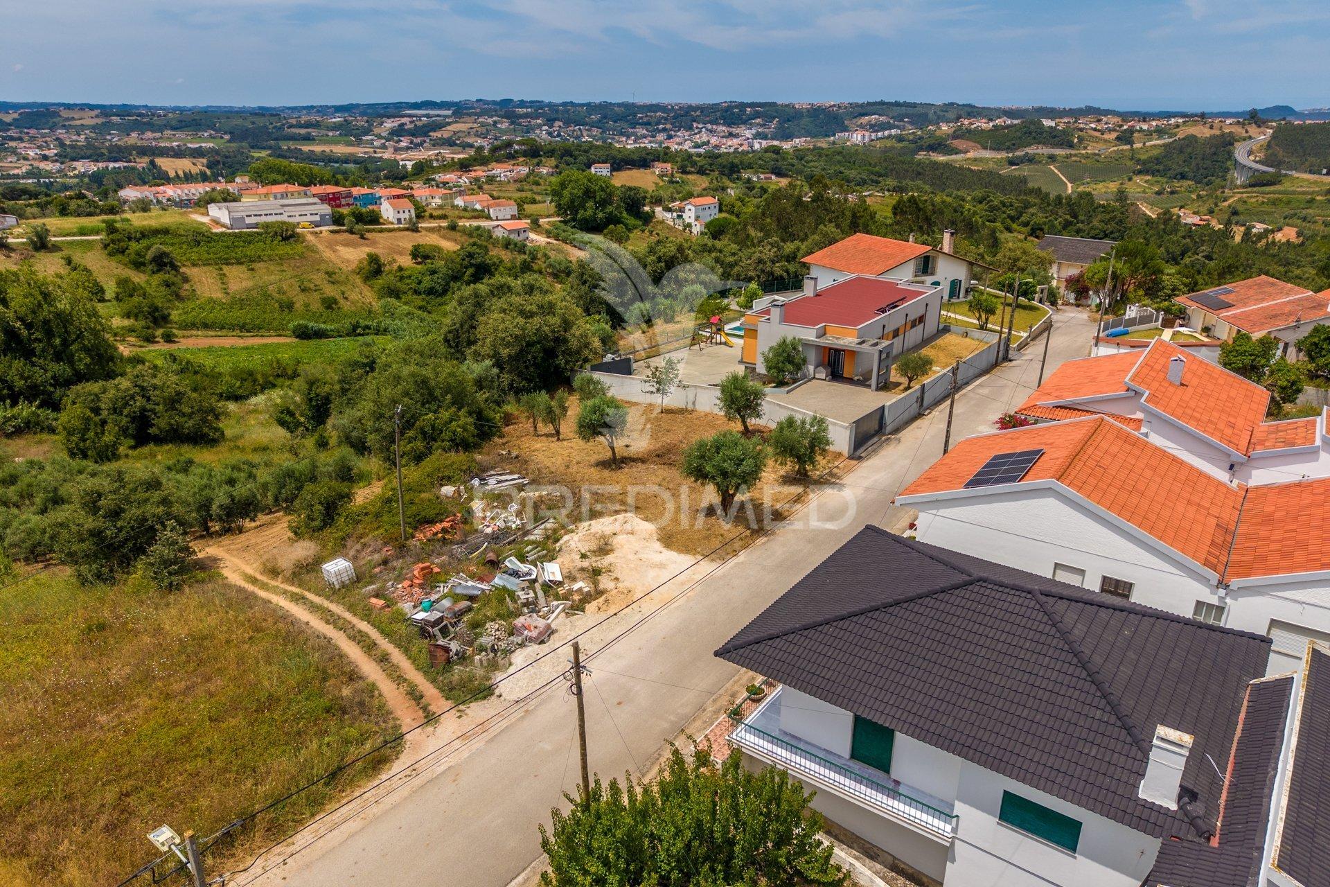 Terreno urbano com projeto de construção aprovado para comprar