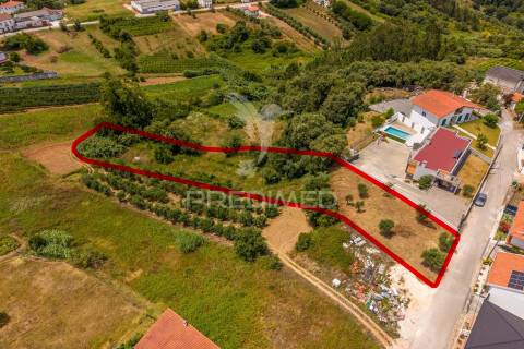 Terreno urbano com projeto de construção aprovado para comprar