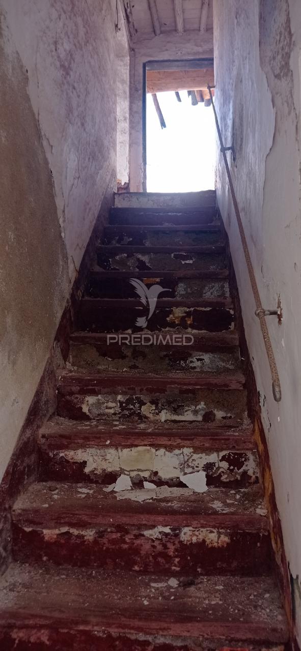 Prédio devoluto em sousel