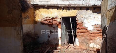 Prédio devoluto em sousel