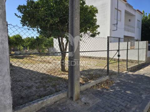 Lote de terreno para construção
